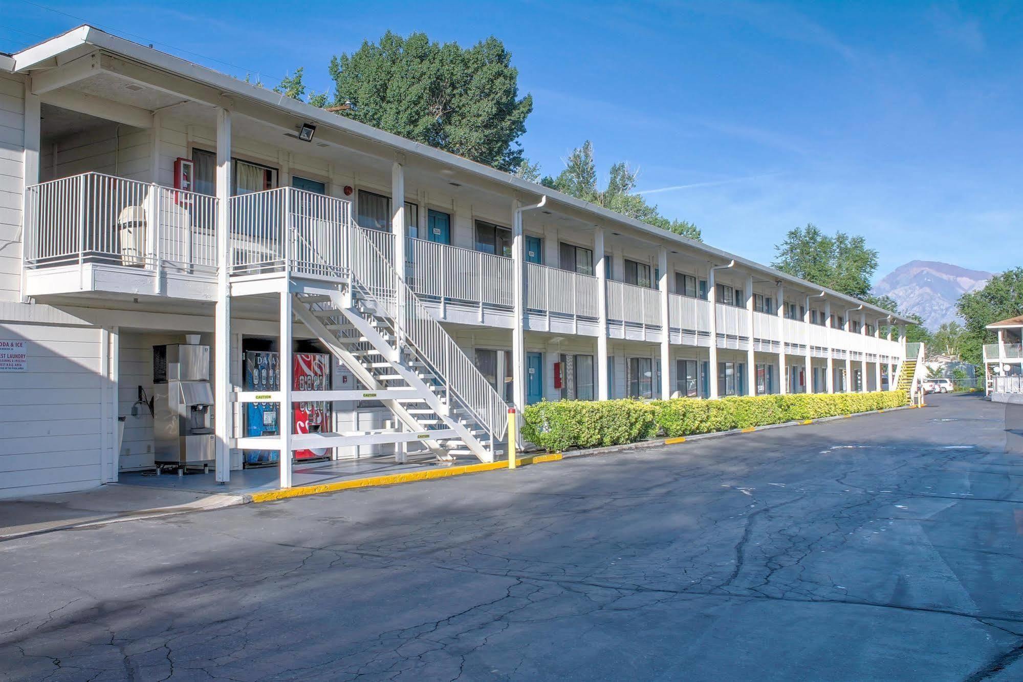 Motel 6-Bishop, Ca Bagian luar foto