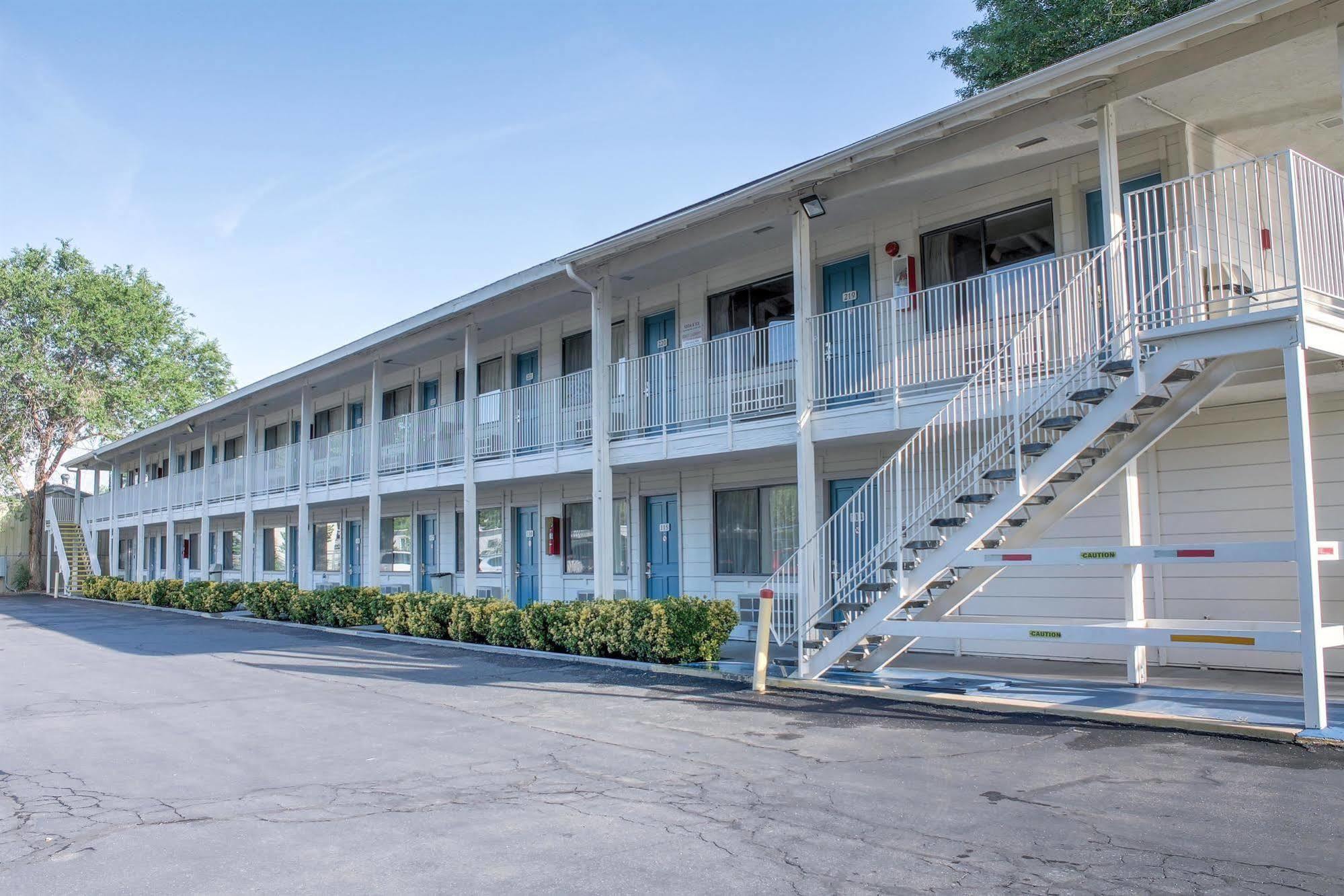 Motel 6-Bishop, Ca Bagian luar foto